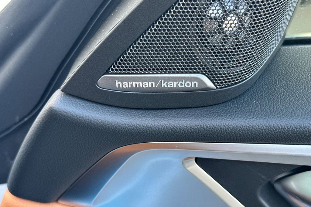 Used 2023 BMW i4 eDrive35 w/ Premium Package image 19