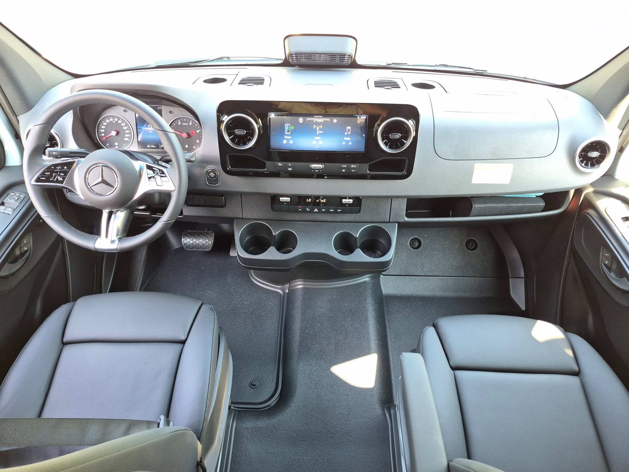 New 2026 Mercedes-Benz Sprinter 2500 image 30