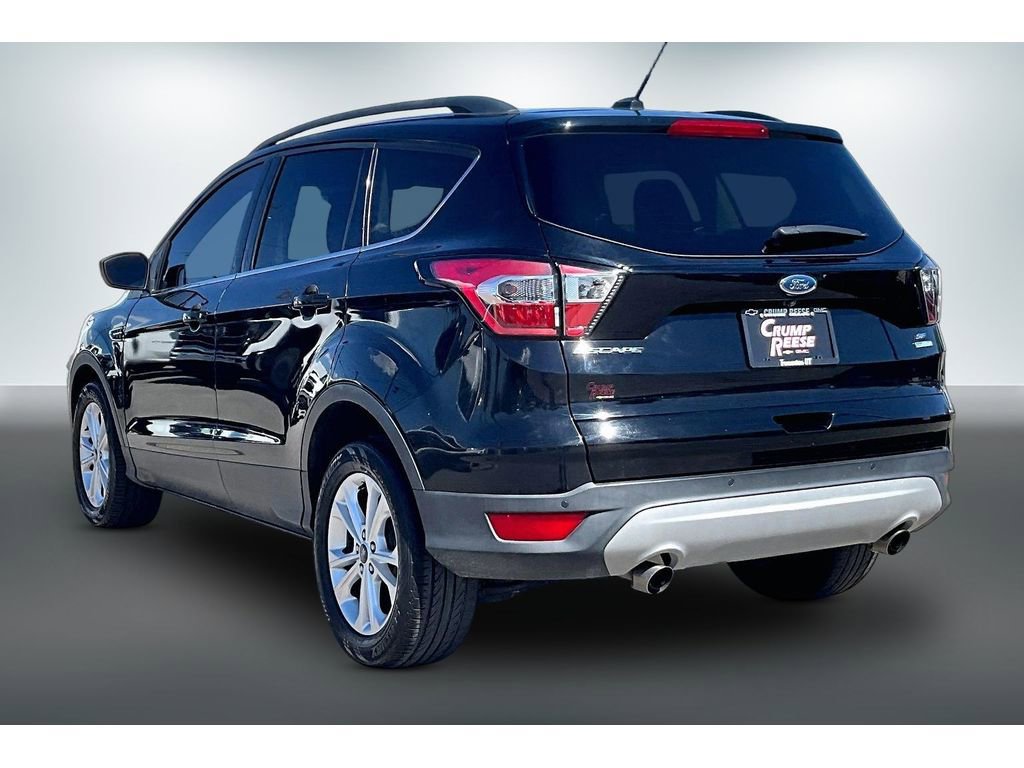 Used 2017 Ford Escape SE w/ Equipment Group 201A FWD image 4