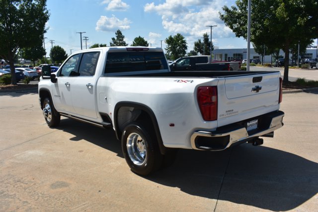 New 2026 Chevrolet Silverado 3500 LTZ w/ LTZ Plus Package AWD/4WD image 9