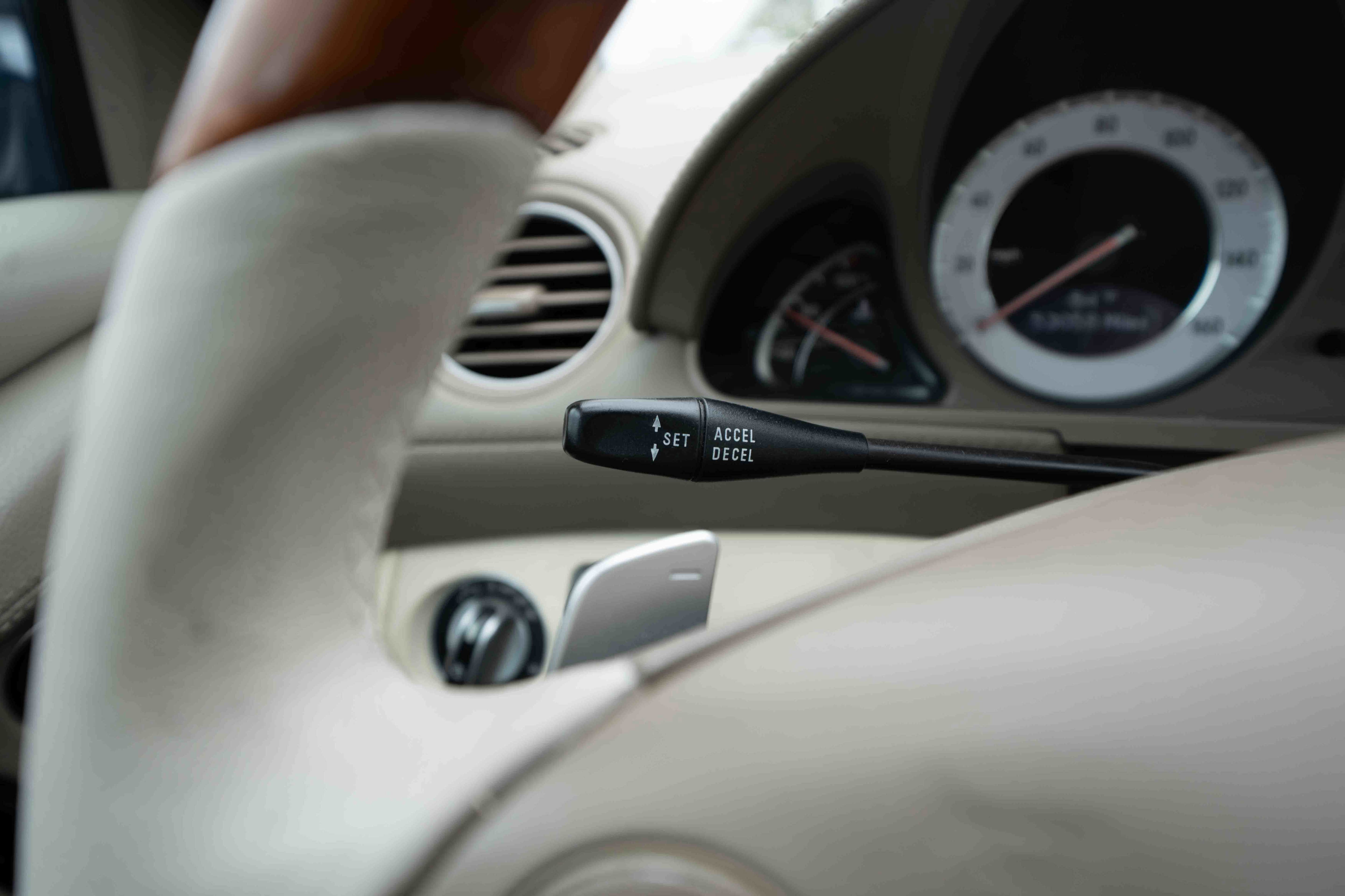 Used 2009 Mercedes-Benz SL 550 image 14