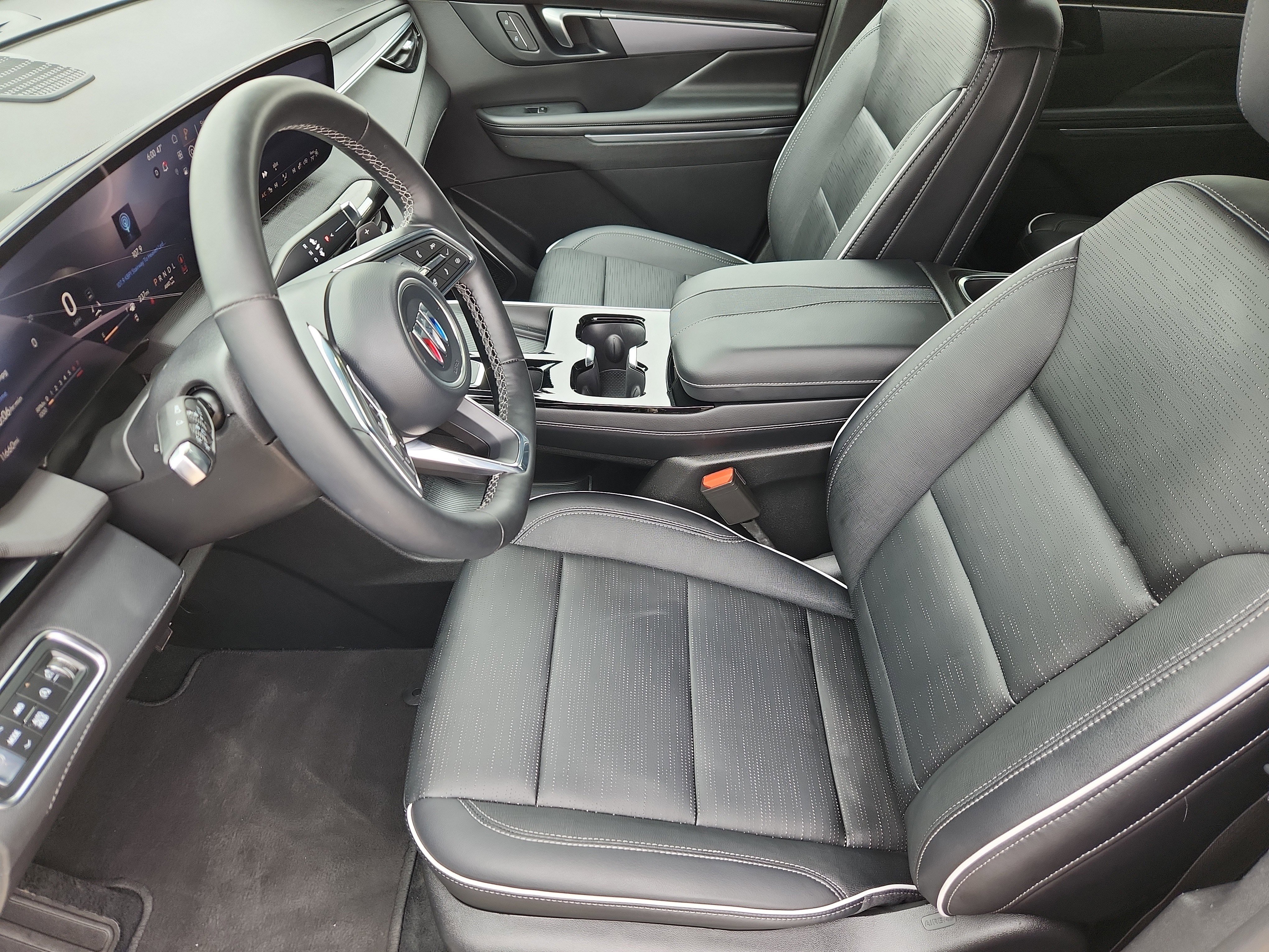Used 2025 Buick Enclave Sport Touring image 7