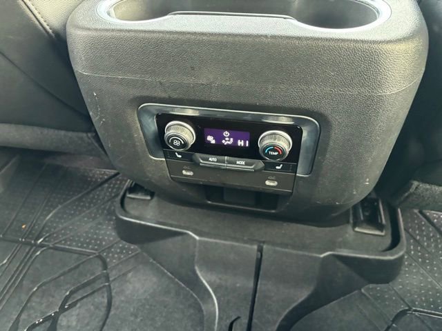 Used 2021 Chevrolet Tahoe Premier w/ Premium Package image 38