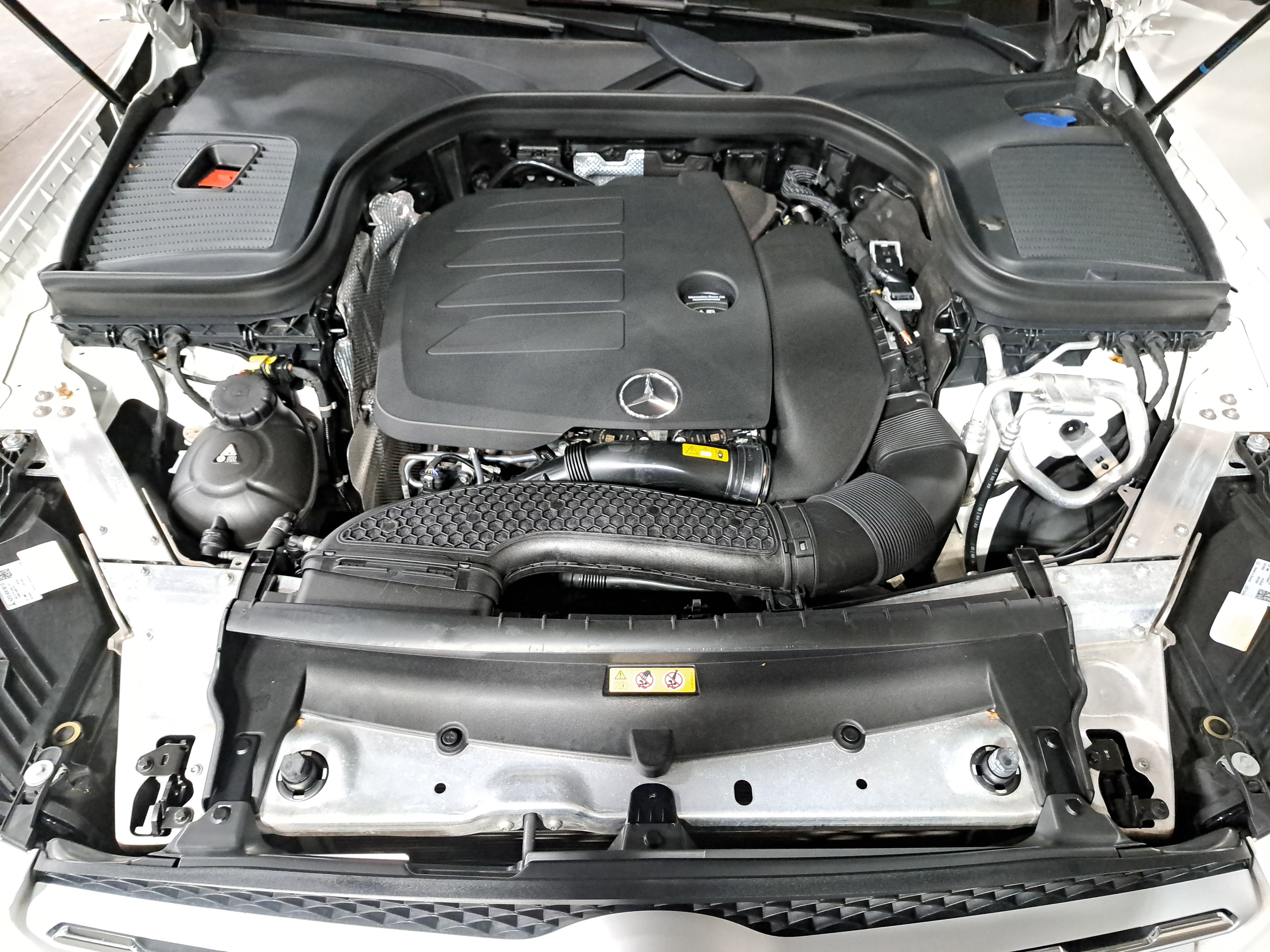 Certified 2022 Mercedes-Benz GLC 300 image 32