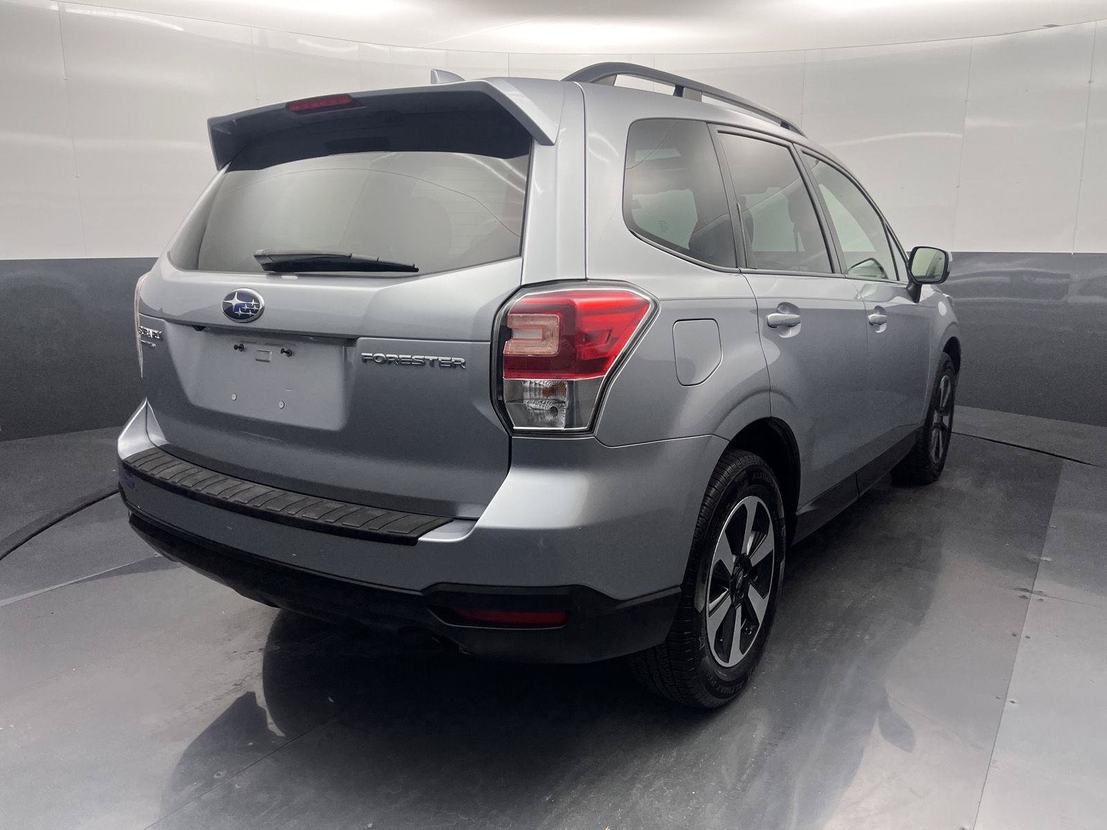 Used 2018 Subaru Forester 2.5i Premium AWD/4WD image 7