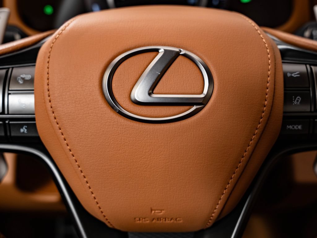 Used 2018 Lexus LC 500 Coupe w/ Touring Package RWD image 28