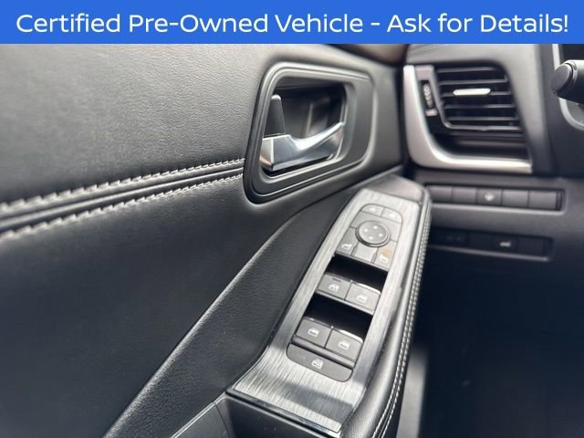 Used 2022 Nissan Rogue SV w/ SV Premium Package image 17