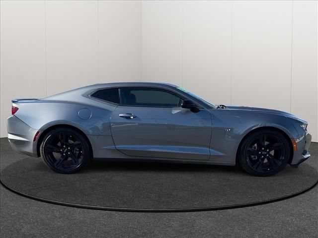 Certified 2022 Chevrolet Camaro LT w/ Technology Package RWD image 4
