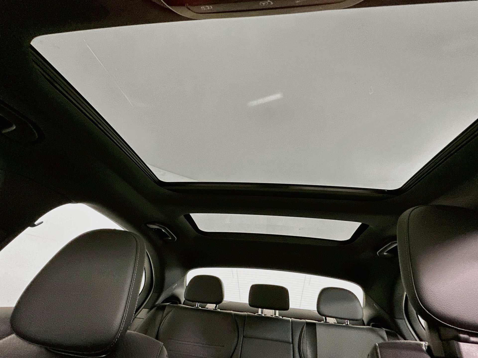 New 2026 Mercedes-Benz C 300 4MATIC Sedan image 24