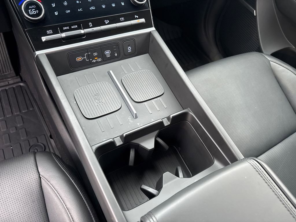 Used 2024 Hyundai Santa Fe Limited image 29