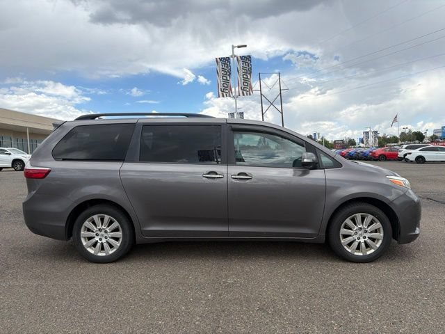 Used 2015 Toyota Sienna Limited AWD/4WD image 4