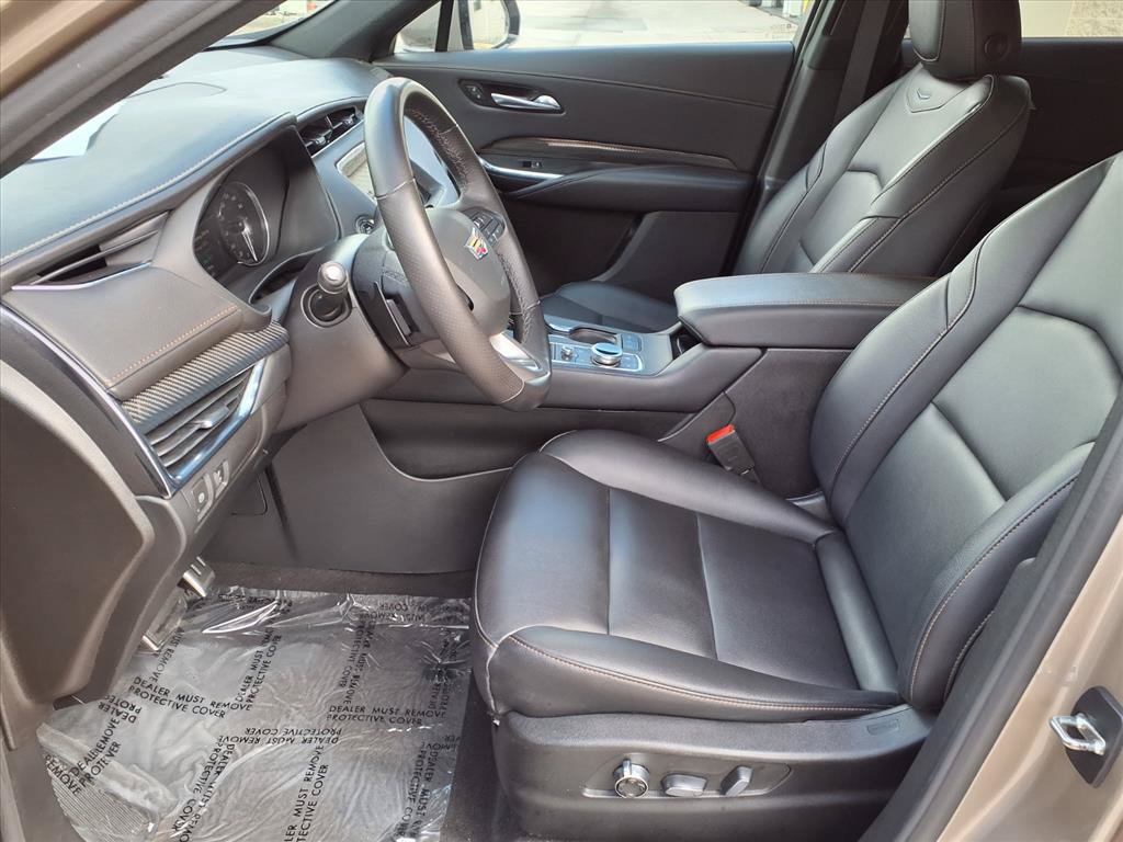 Used 2023 Cadillac XT4 Sport FWD image 19