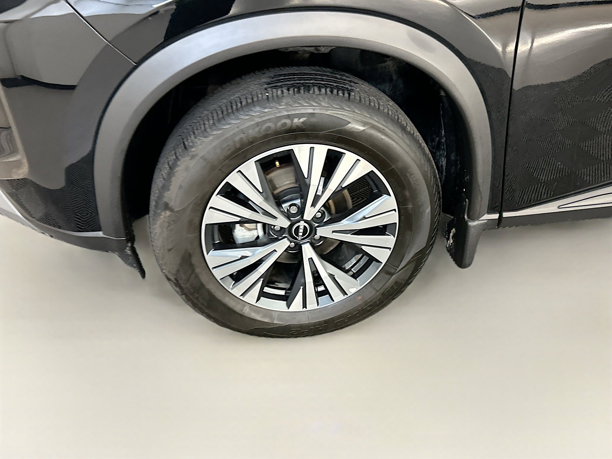 Used 2023 Nissan Rogue SV AWD/4WD image 11