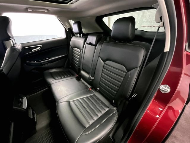 Used 2019 Ford Edge SEL w/ Equipment Group 201A AWD/4WD image 25