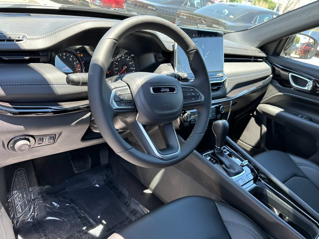 New 2026 Jeep Compass Latitude AWD/4WD image 21