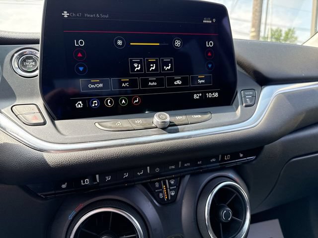 Certified 2024 Chevrolet Blazer LT w/ Sound & Technology Package FWD image 19