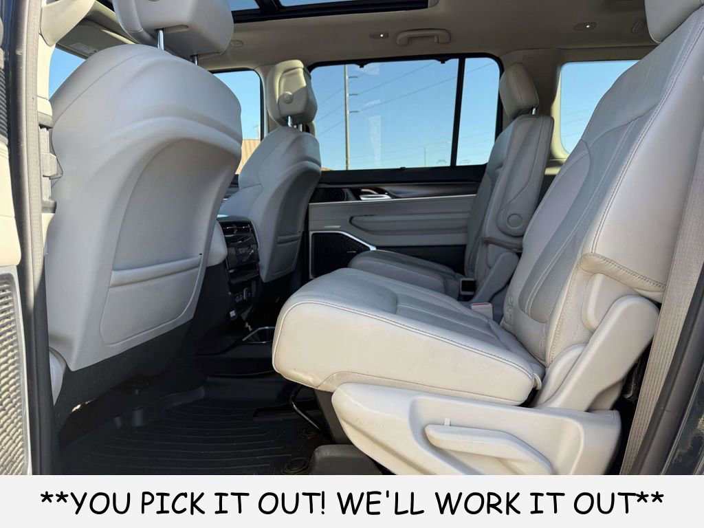 Used 2023 Jeep Wagoneer Series II w/ Convenience Group I AWD/4WD image 23