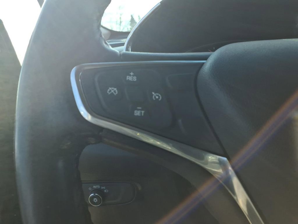 Used 2019 Chevrolet Equinox LT AWD/4WD image 14