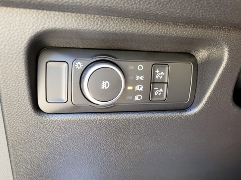 New 2025 Ford Ranger XL image 28