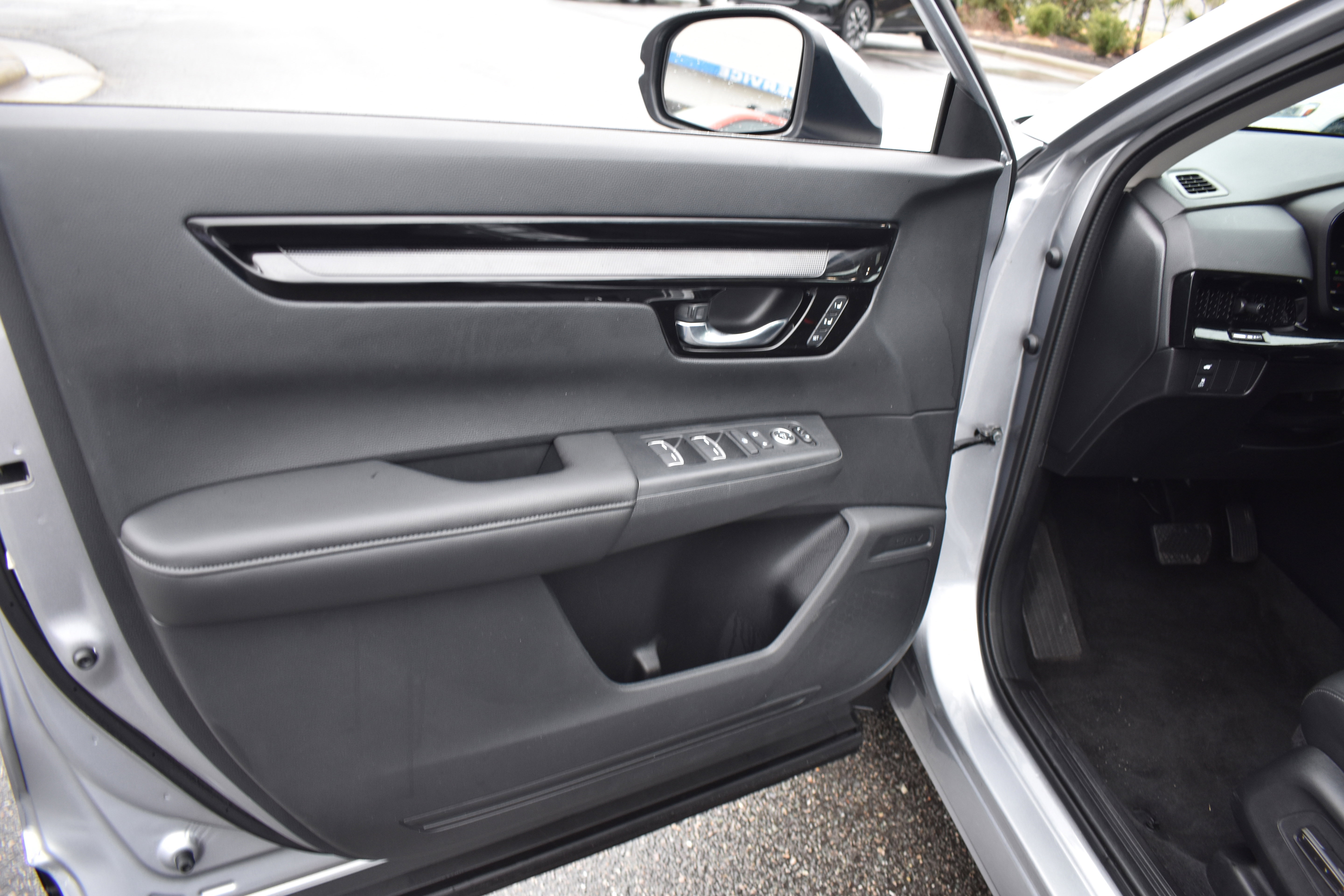 Certified 2025 Honda CR-V EX-L image 24