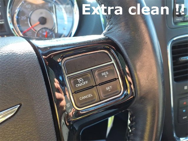 Used 2014 Chrysler Town & Country S image 14