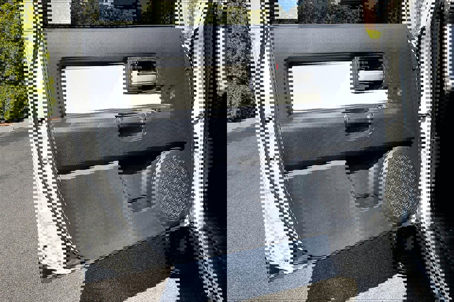 Used 2014 Toyota FJ Cruiser 4WD w/ Upgrade Package image 20