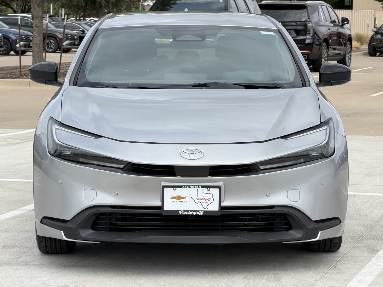 Used 2025 Toyota Prius LE FWD image 7