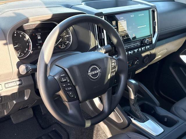 Certified 2025 Nissan Frontier SV image 16