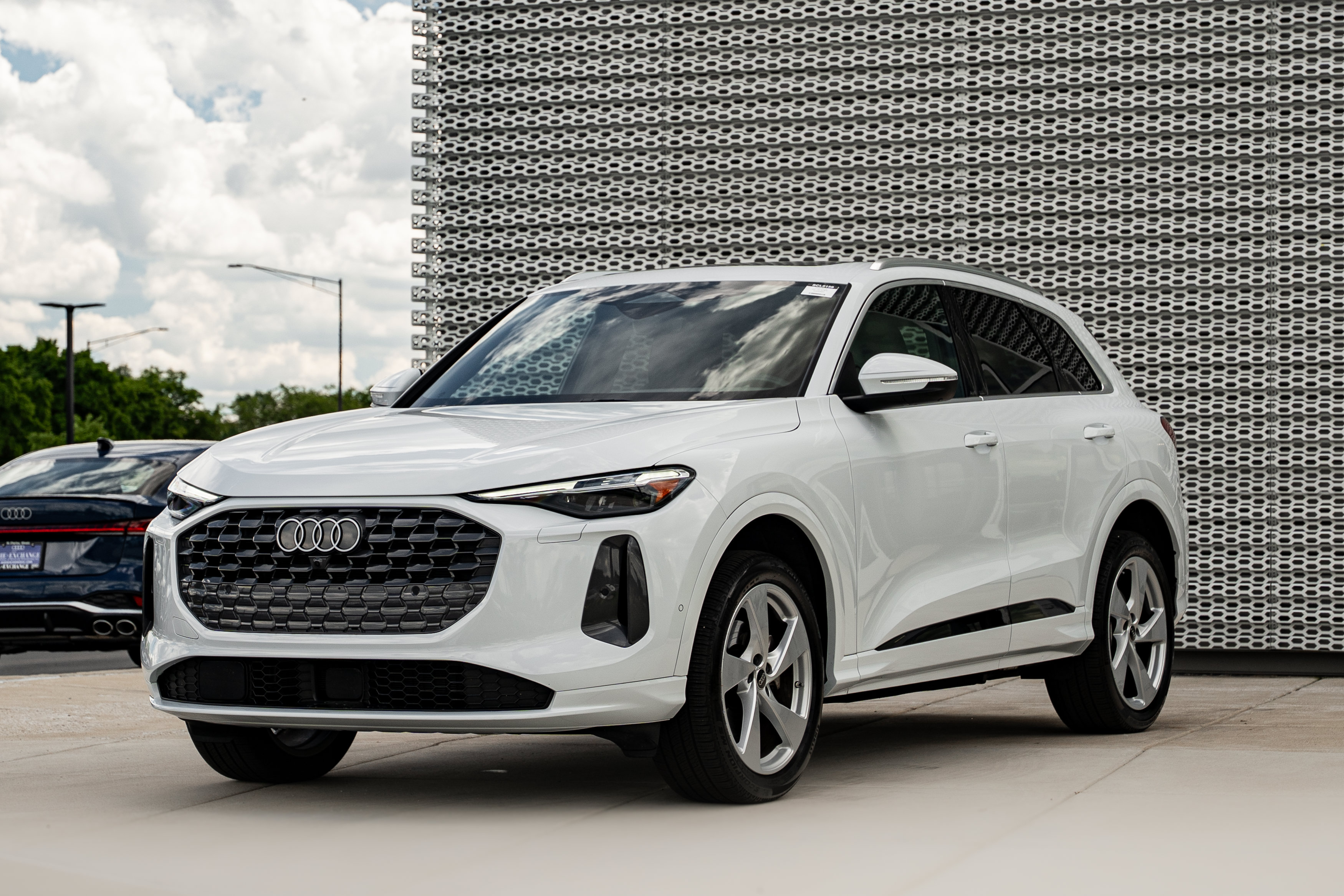 Certified 2025 Audi Q5 Premium w/ Premium Plus AWD/4WD image 7