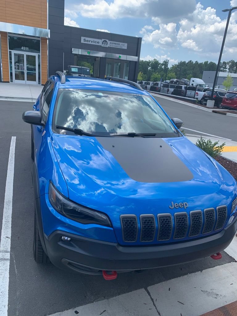 Used 2020 Jeep Cherokee Trailhawk w/ Technology Group AWD/4WD image 6