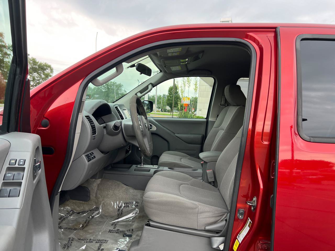 Used 2016 Nissan Frontier SV AWD/4WD image 15