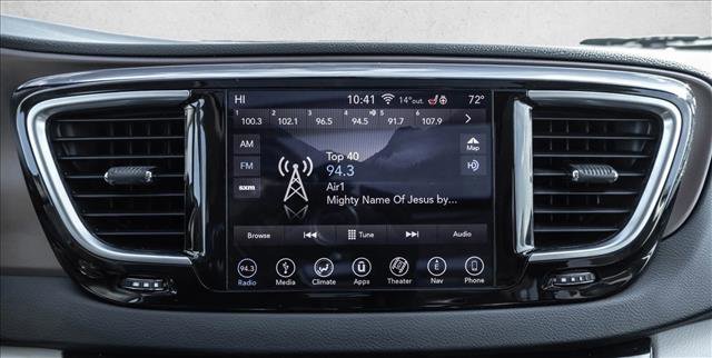 Used 2019 Chrysler Pacifica Touring-L Plus image 16