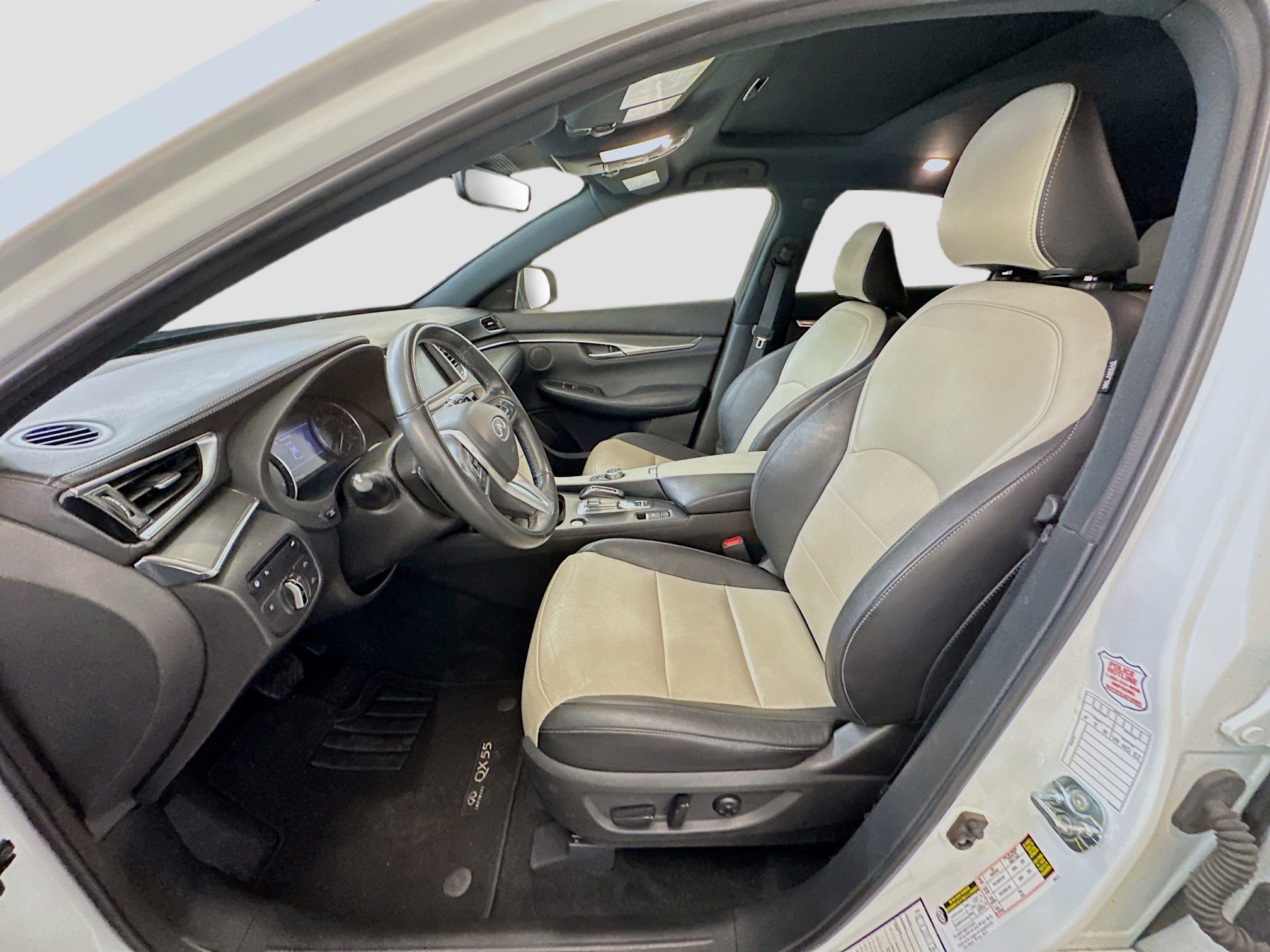 Used 2024 INFINITI QX55 Luxe image 13