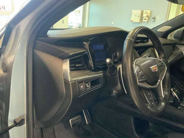 Used 2024 Cadillac XT5 Sportv w/ LPO, Floor Liner Package image 23