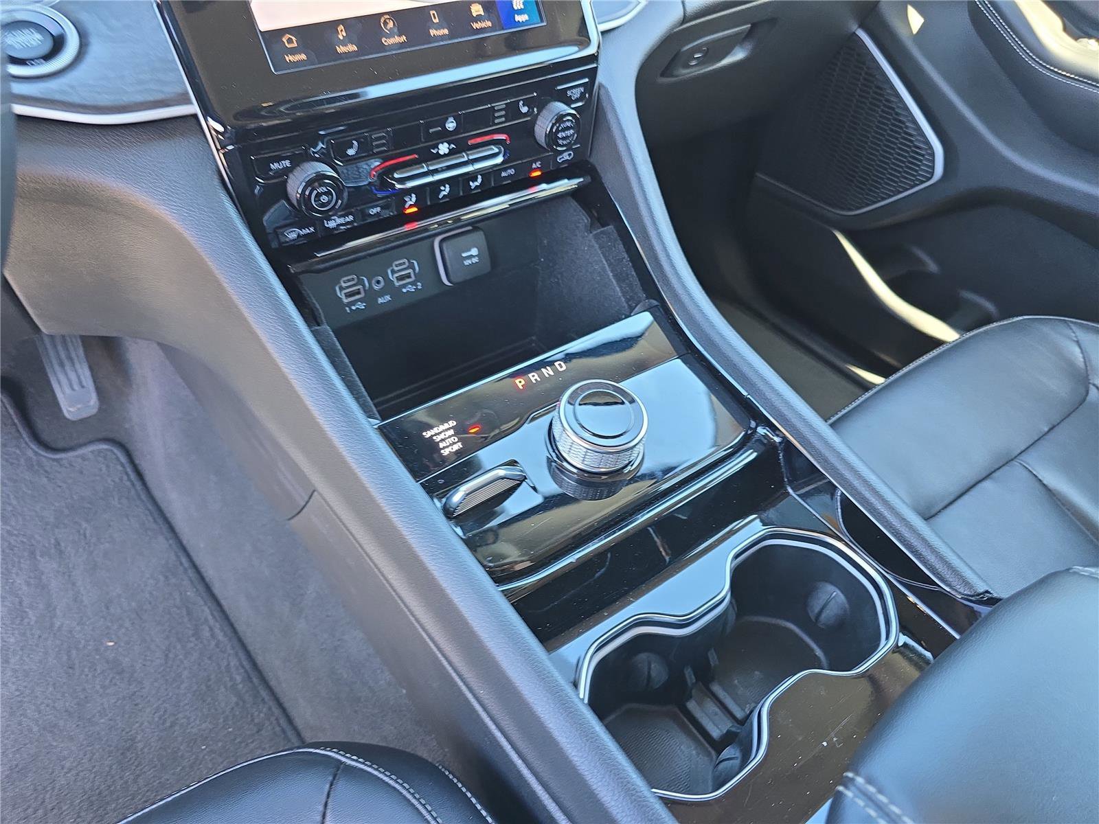 Used 2022 Jeep Grand Cherokee L Limited image 29