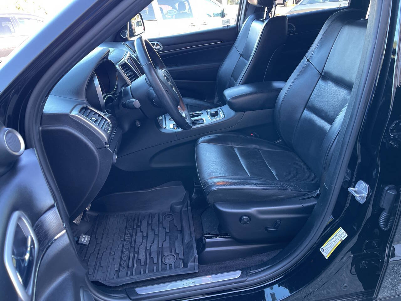 Used 2018 Jeep Grand Cherokee High Altitude AWD/4WD image 10