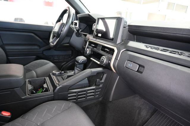 Used 2024 Toyota Tacoma SR w/ SR Upgrade Package image 15