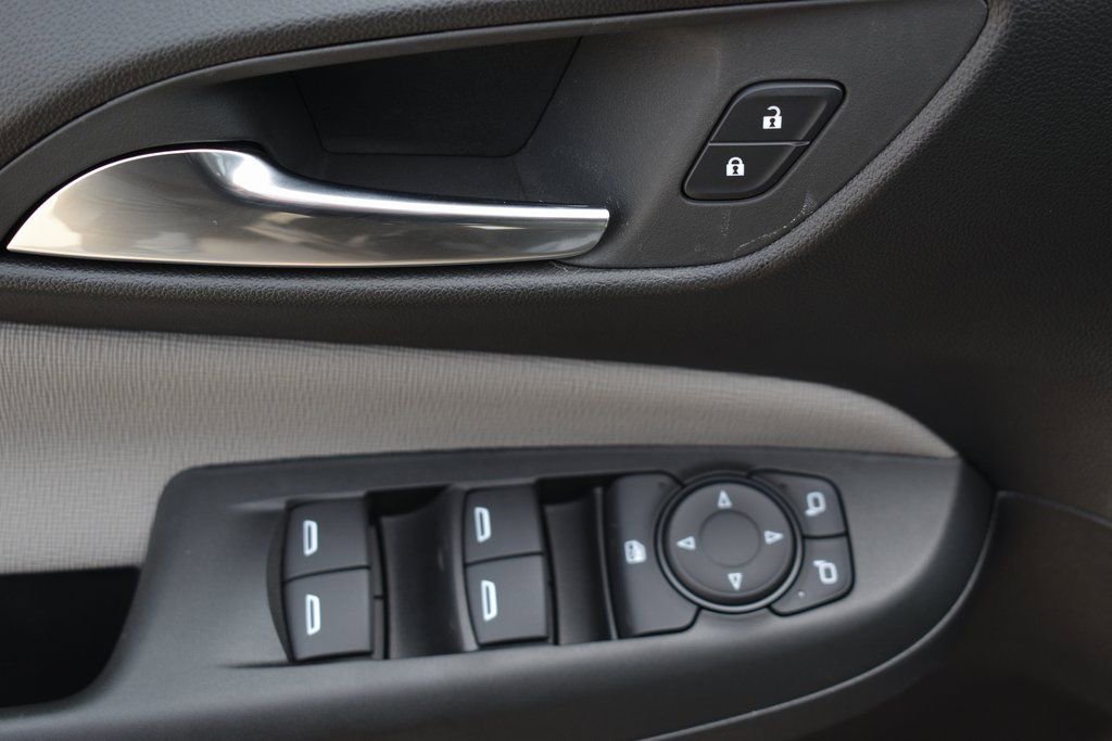 New 2025 Buick Envista Avenir image 13