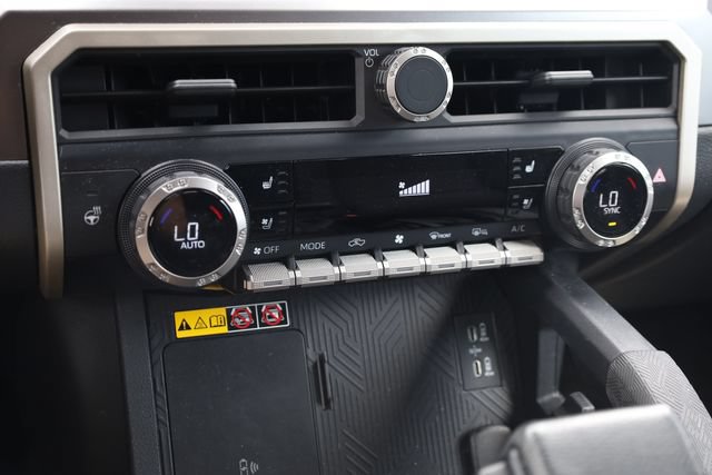 Used 2024 Toyota Tacoma TRD Off-Road w/ TRD Off Road Premium Package AWD/4WD image 22