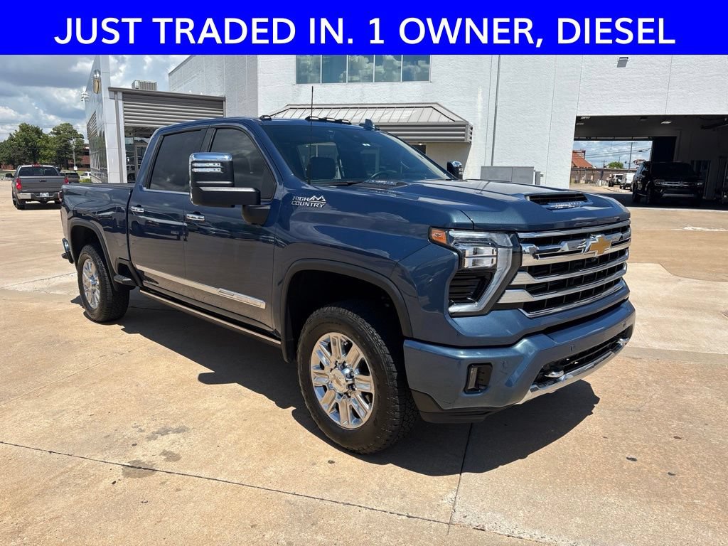 Used 2024 Chevrolet Silverado 2500 High Country w/ Technology Package AWD/4WD image 1
