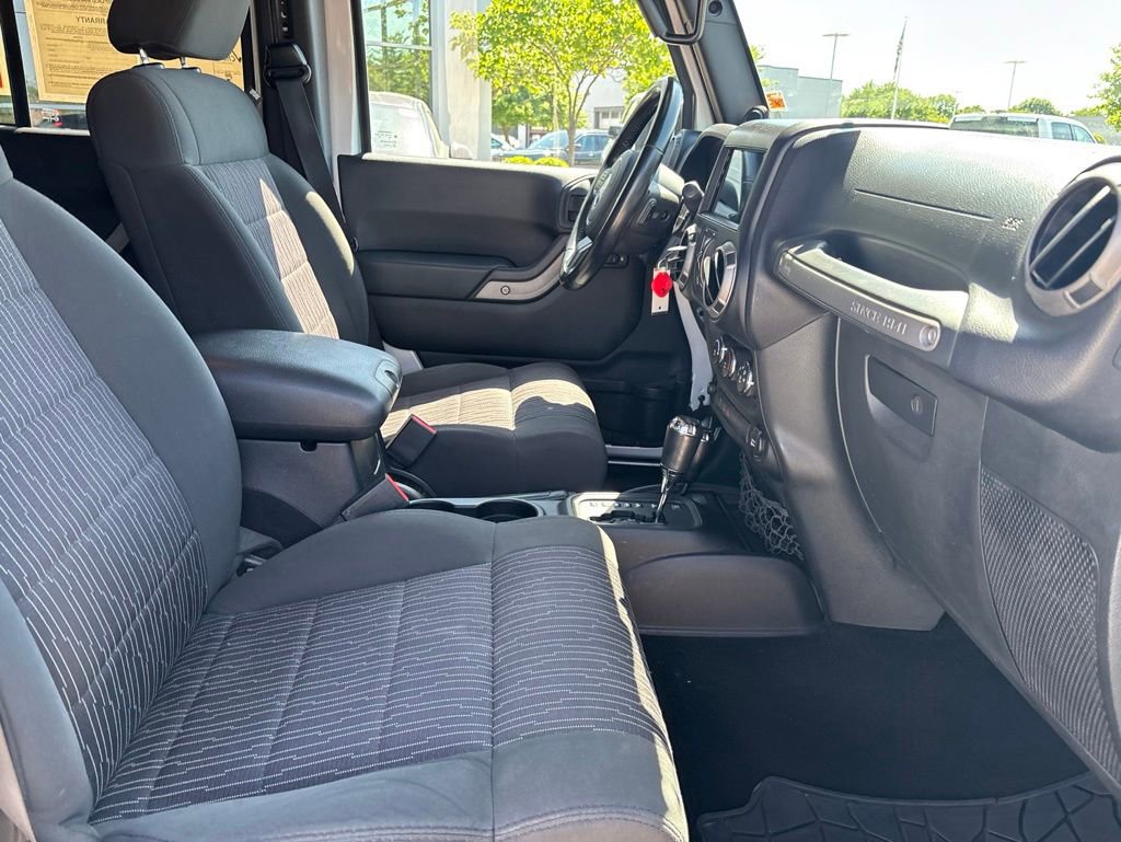 Used 2011 Jeep Wrangler Unlimited Sport AWD/4WD image 45