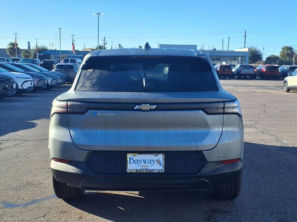 New 2026 Chevrolet Equinox EV LT image 15