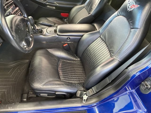Used 2004 Chevrolet Corvette Z06 w/ Z06 Preferred Equipment Group RWD image 16