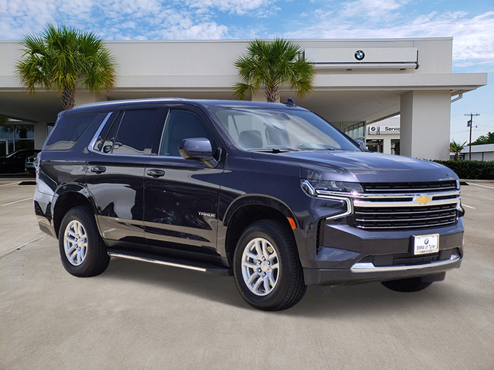 Used 2024 Chevrolet Tahoe LT AWD/4WD image 3