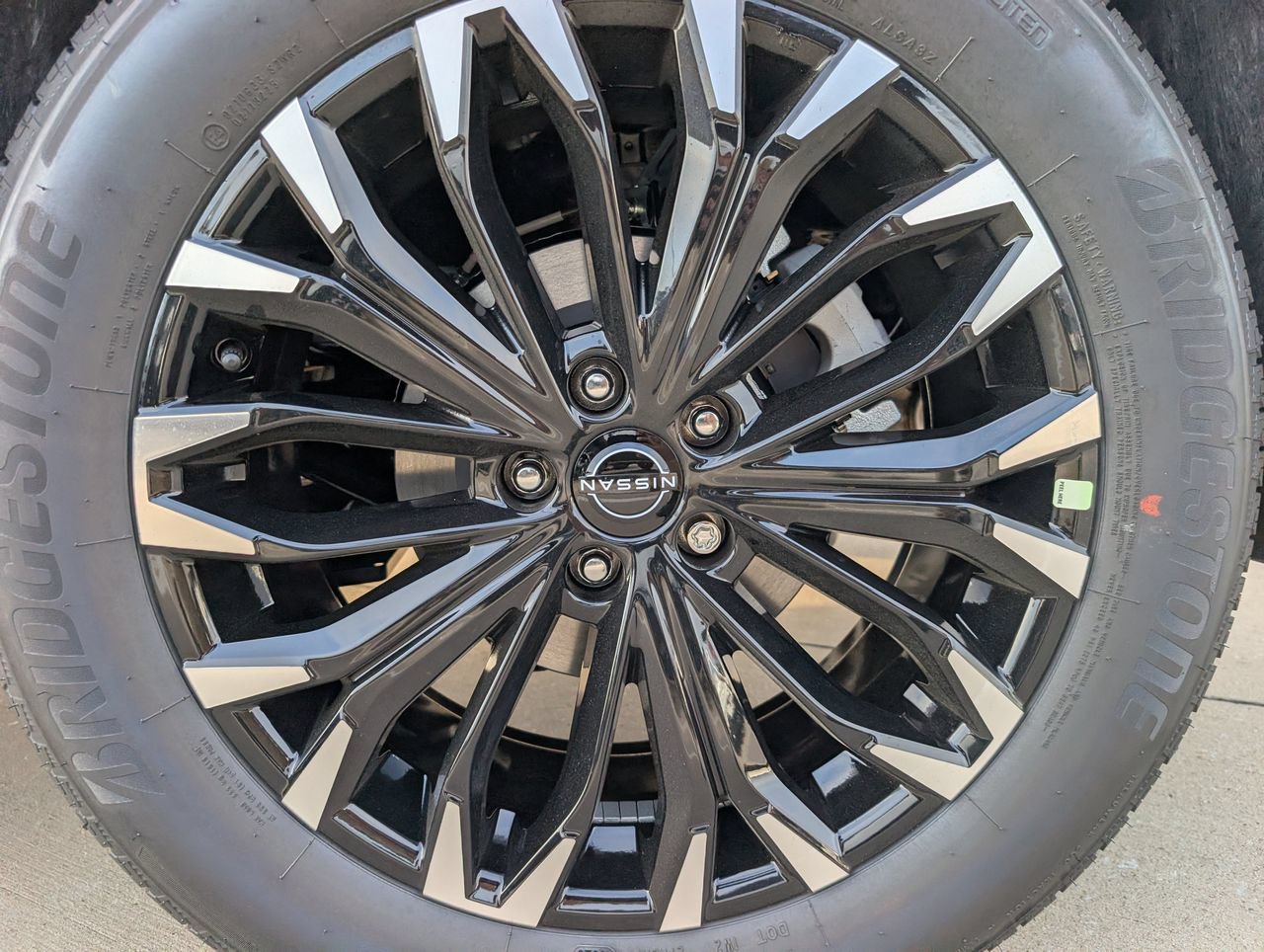 New 2026 Nissan Rogue Dark Armor FWD image 6