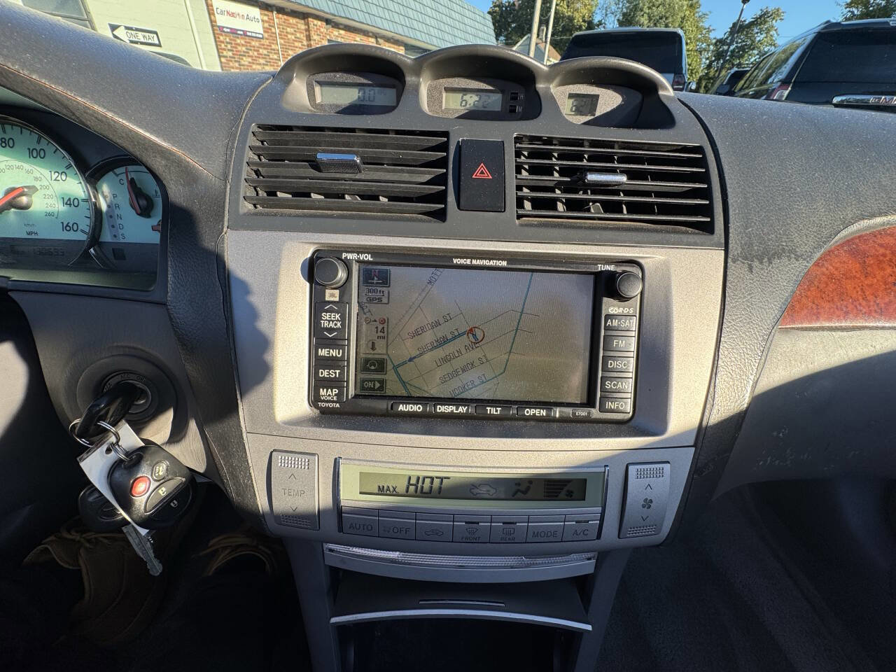 Used 2006 Toyota Solara SLE image 25