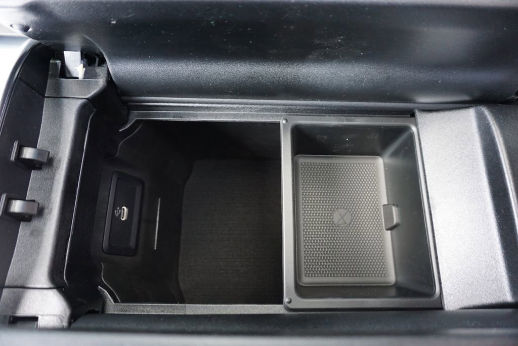 Certified 2025 Mercedes-Benz GLC 300 4MATIC image 41