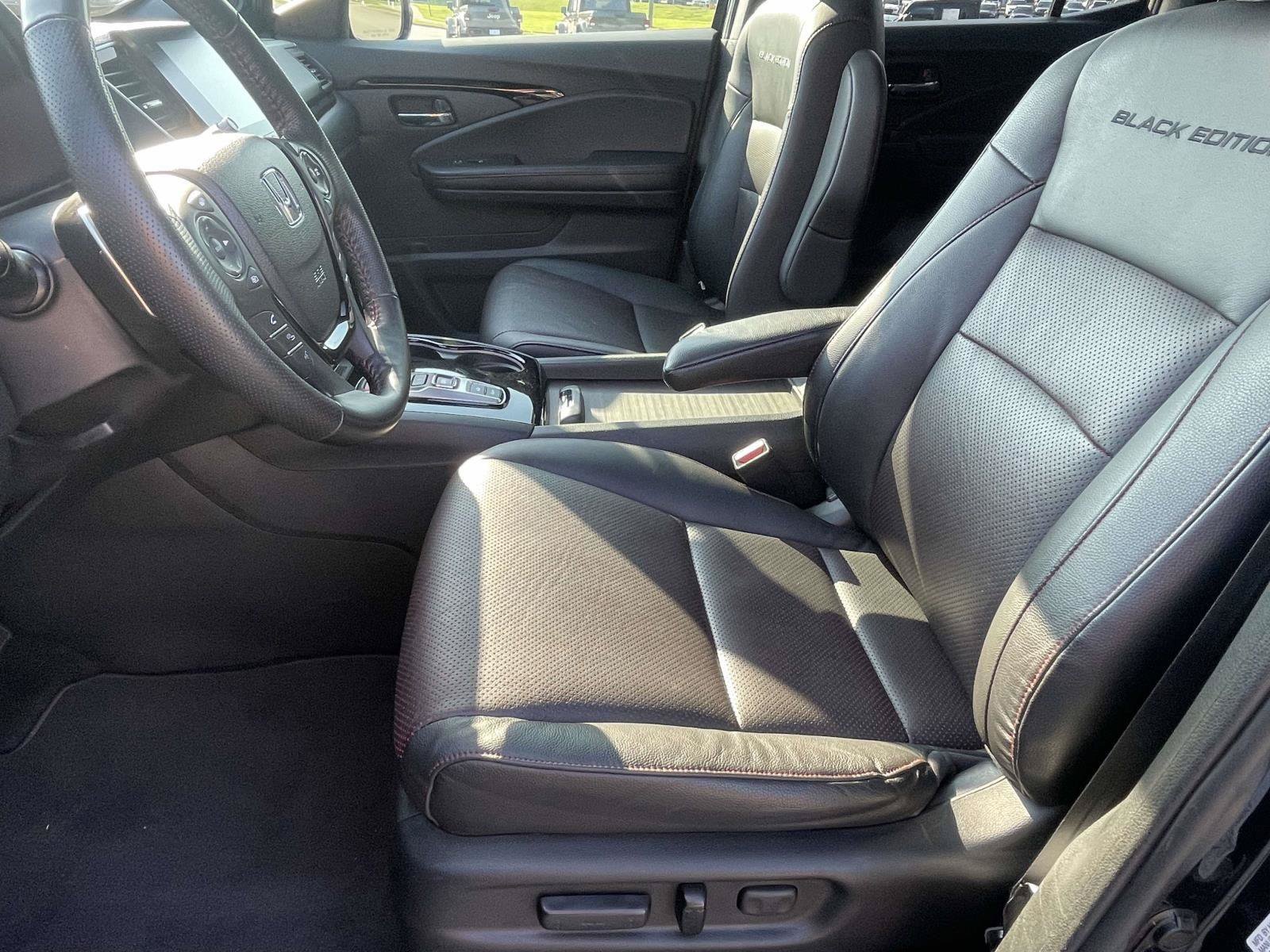 Used 2023 Honda Ridgeline Black Edition image 12