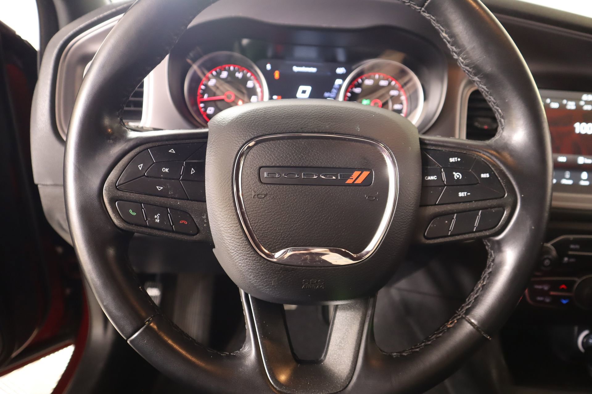 Used 2023 Dodge Charger SXT RWD image 3