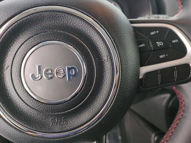 Used 2023 Jeep Renegade Trailhawk AWD/4WD image 28